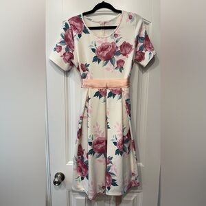 Elegant Floral Formal Dress in Pink and Cream - Feminine Classy